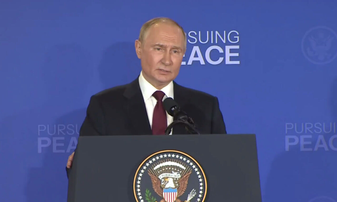 پوتین: صنعت هسته‌ای روسیه به همکاری‌های بین‌المللی ادامه می‌دهد