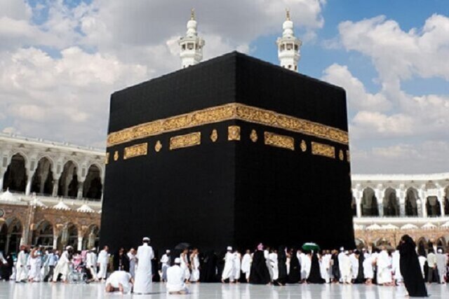 ببینید | حصارکشی سعودی‌ها اطراف کعبه